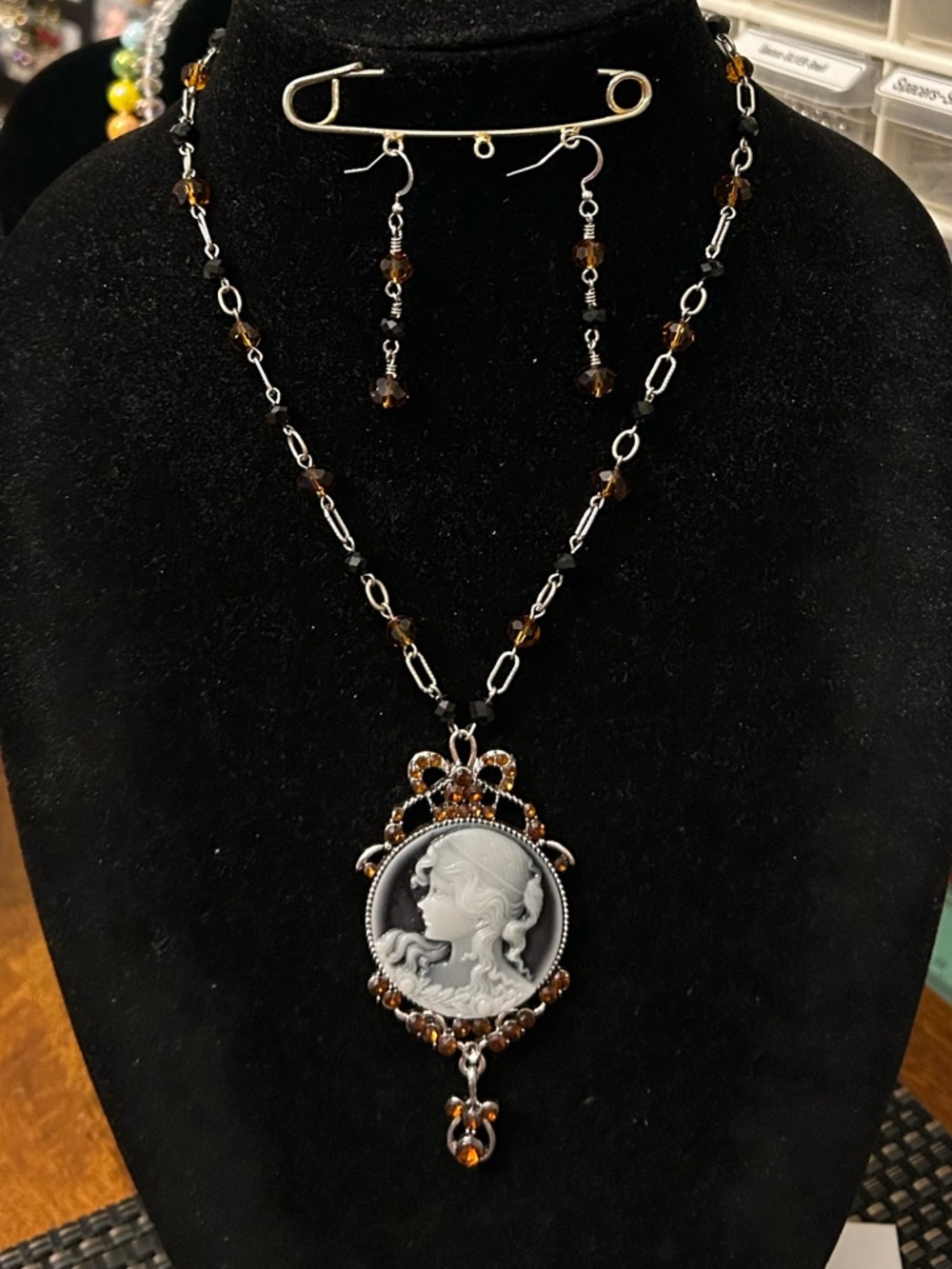 Hand Crafted Cameo Necklace with Brown and Black Crystals - Picture 3 of 7